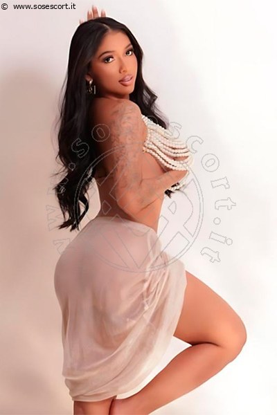 Foto Sheyla Latina  Annunci Video Escort 3888528261
